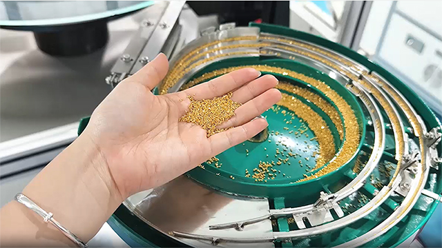 Precision Screw Visual Sorting Machine