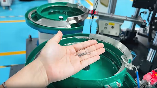 Optical Sorting Equipment with Mechanical Arm Feeding